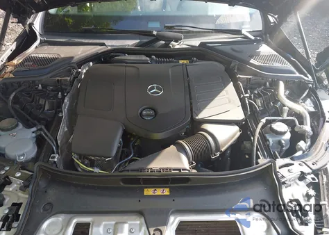 2025 Mercedes-Benz E 350 z USA, uszkodzony, nr VIN W1KLF4HB4SA100811